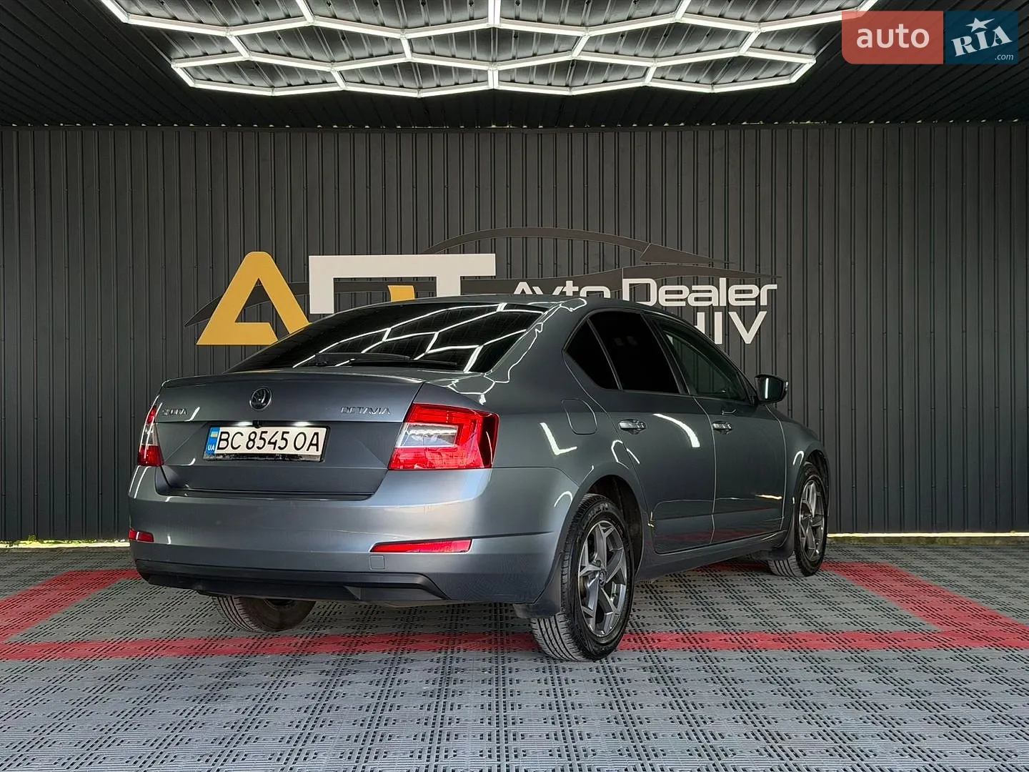 2013 Skoda Octavia - мініатюра 12
