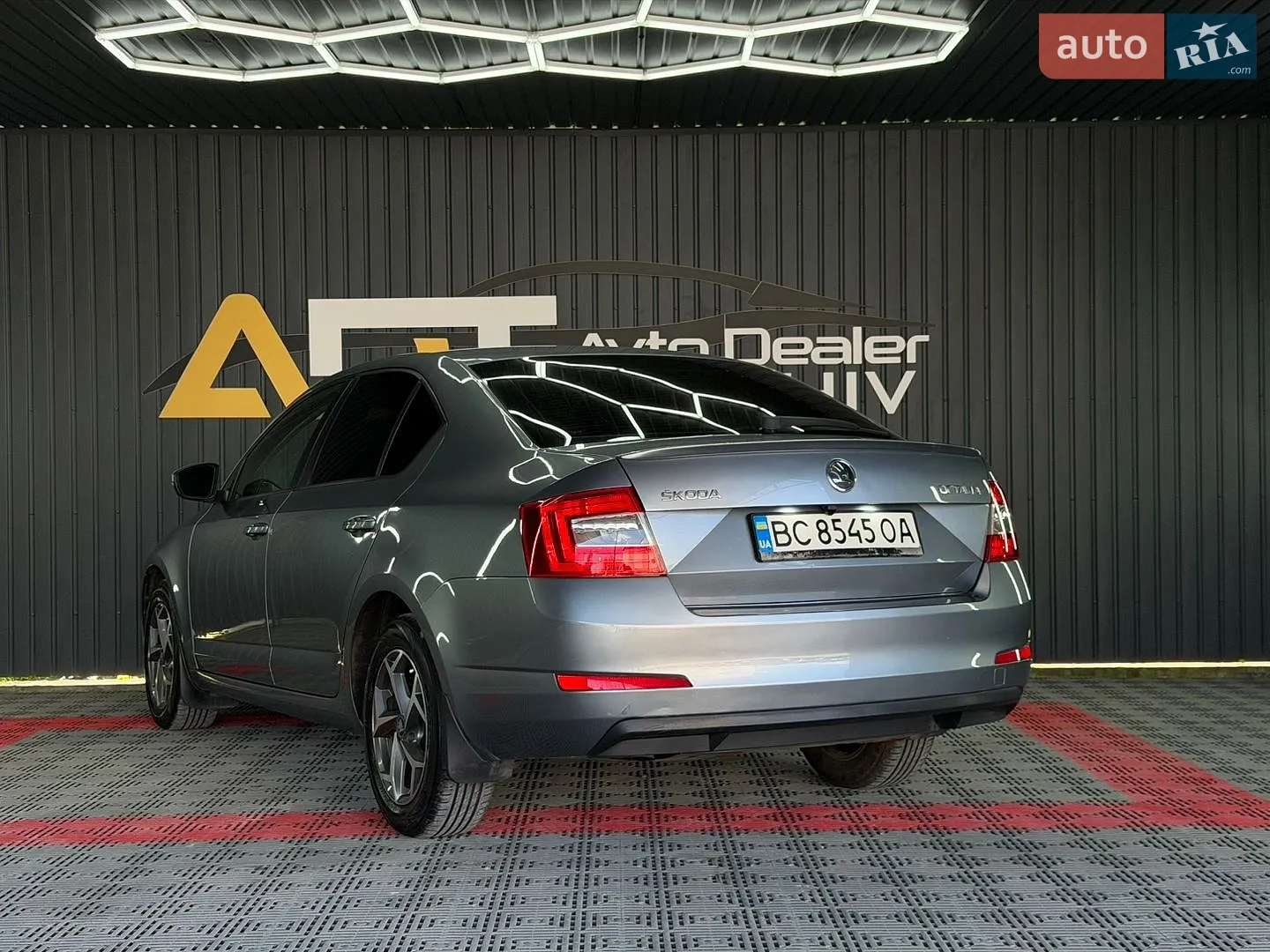 2013 Skoda Octavia - мініатюра 17