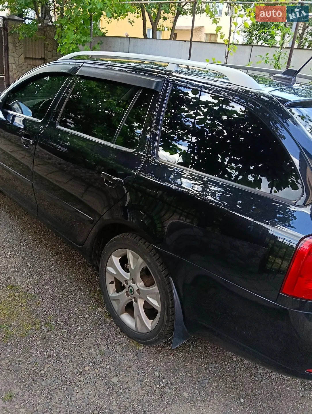 2010 Skoda Octavia - мініатюра 3