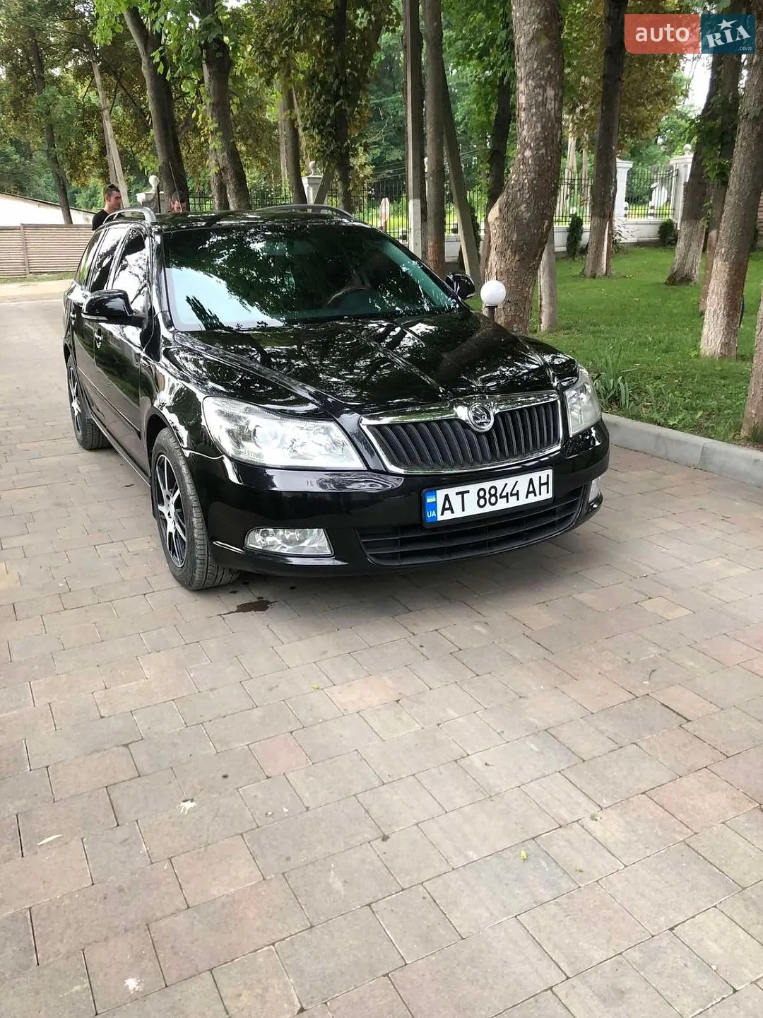 2010 Skoda Octavia - мініатюра 2