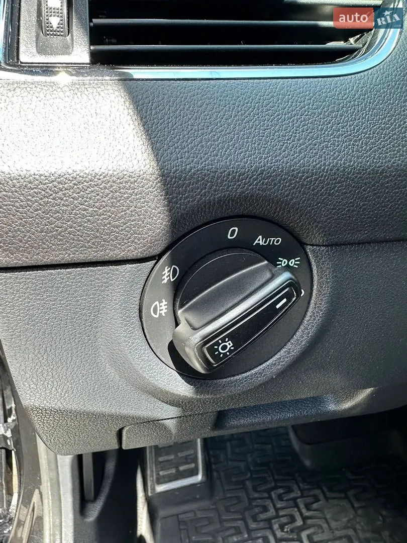 2014 Skoda Octavia - мініатюра 18