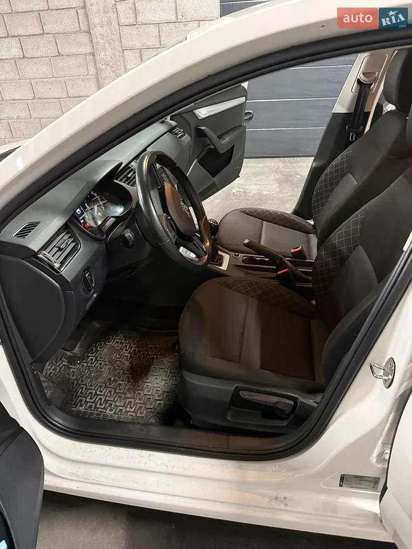 2019 Skoda Octavia - мініатюра 15