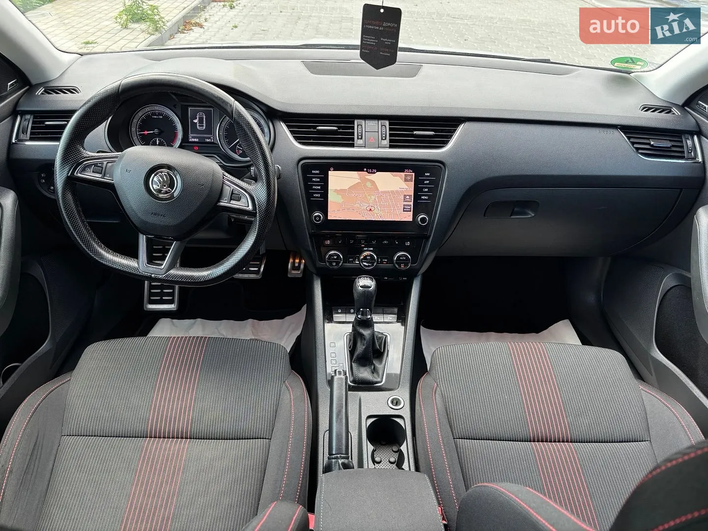 2017 Skoda Octavia - мініатюра 25