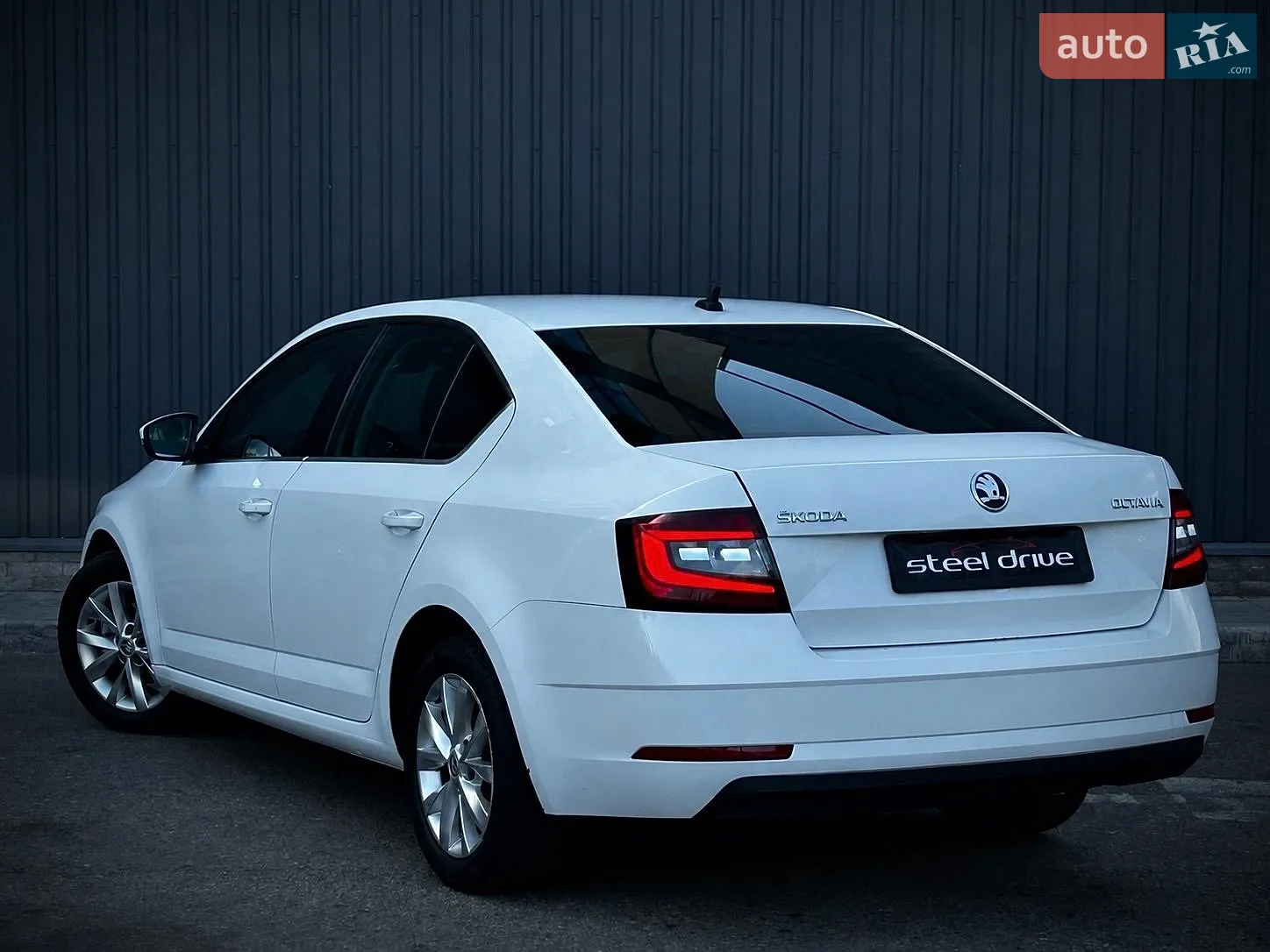 2017 Skoda Octavia - мініатюра 2