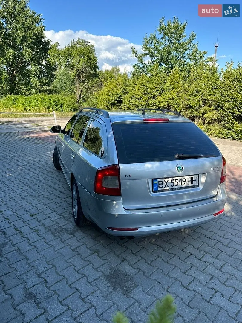 2010 Skoda Octavia - мініатюра 4