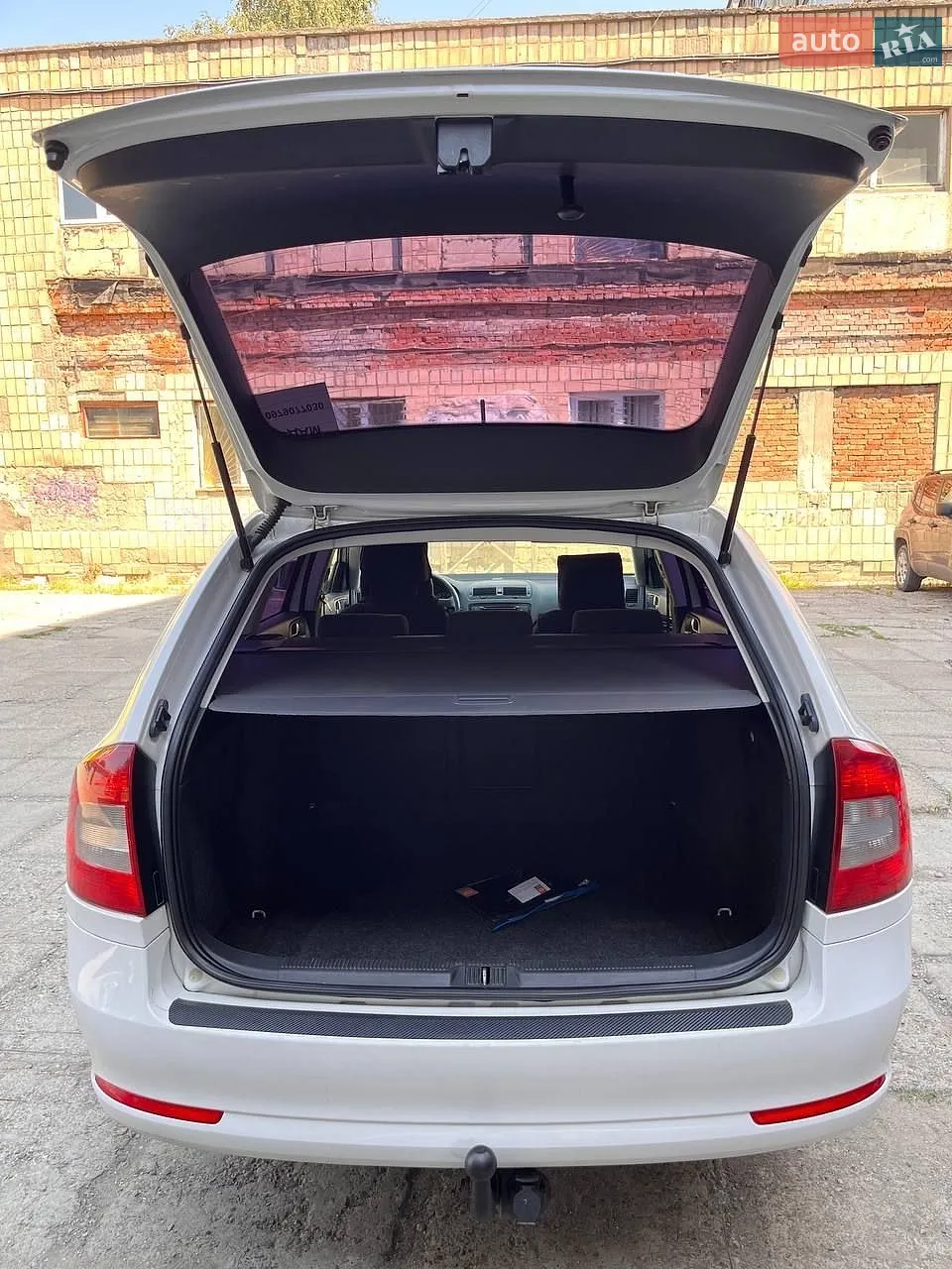 2011 Skoda Octavia - мініатюра 12