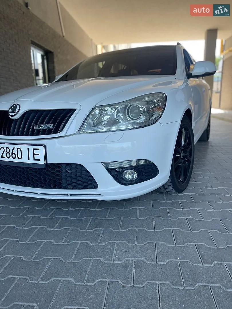 2010 Skoda Octavia - мініатюра 5