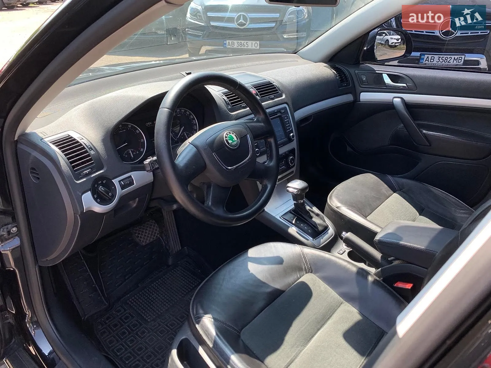 2011 Skoda Octavia - мініатюра 17