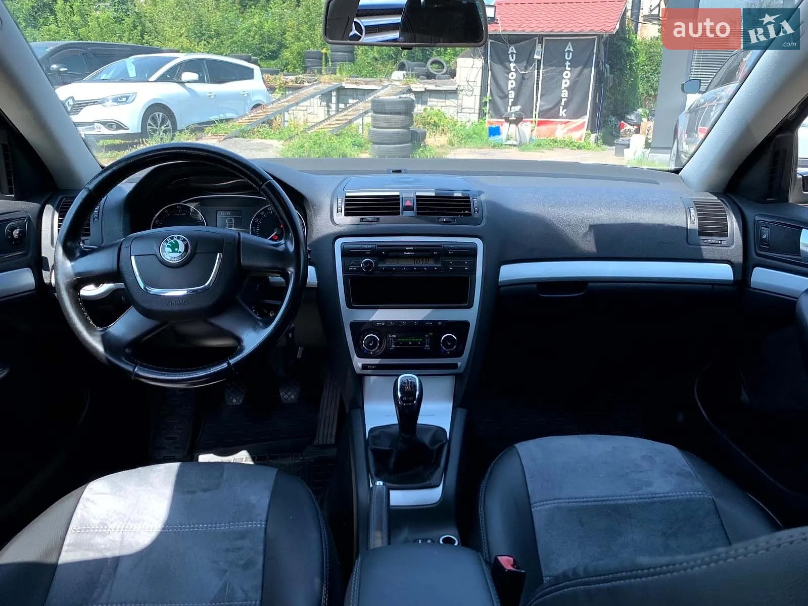 2011 Skoda Octavia - мініатюра 25