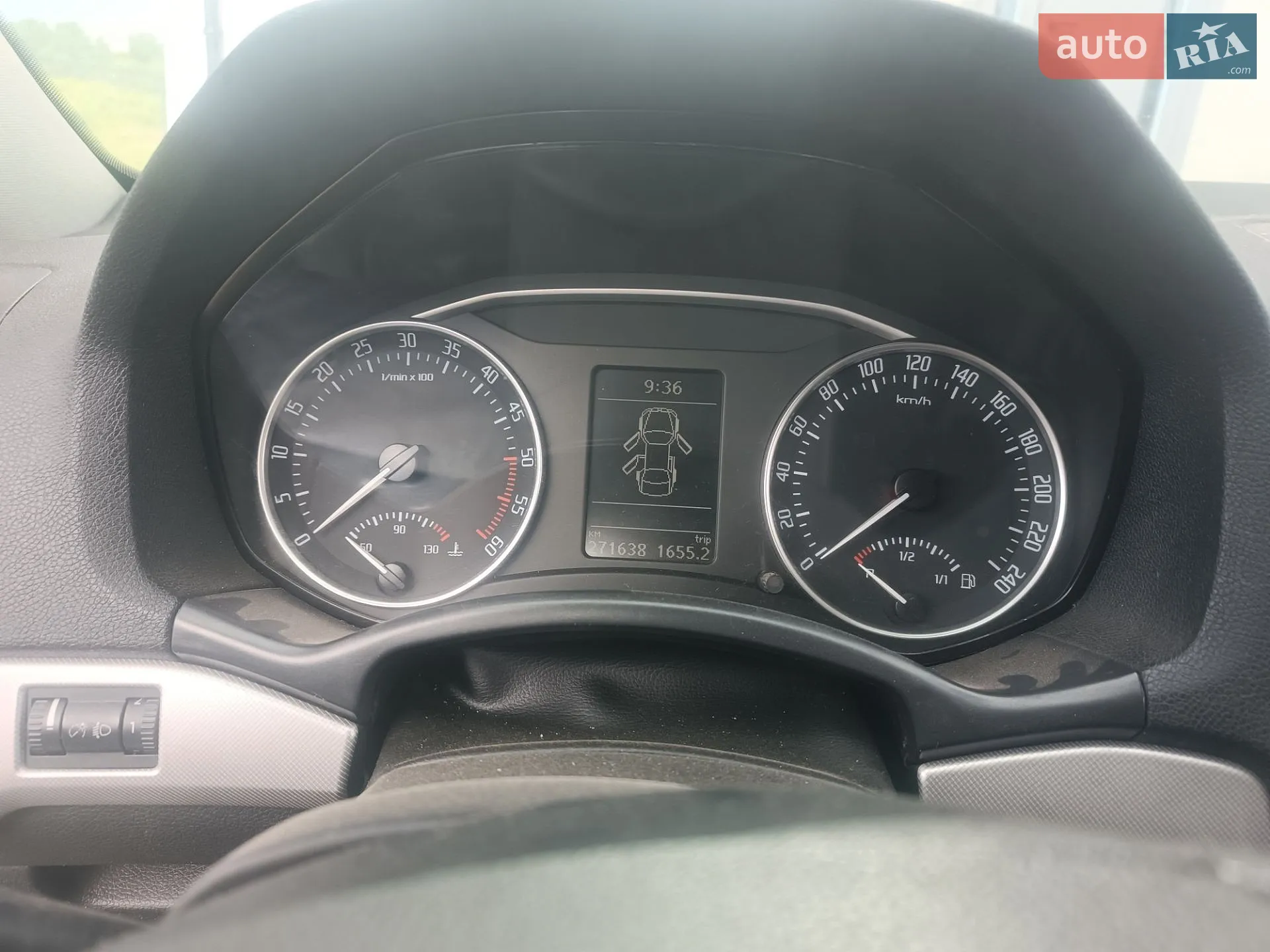 2010 Skoda Octavia - мініатюра 9