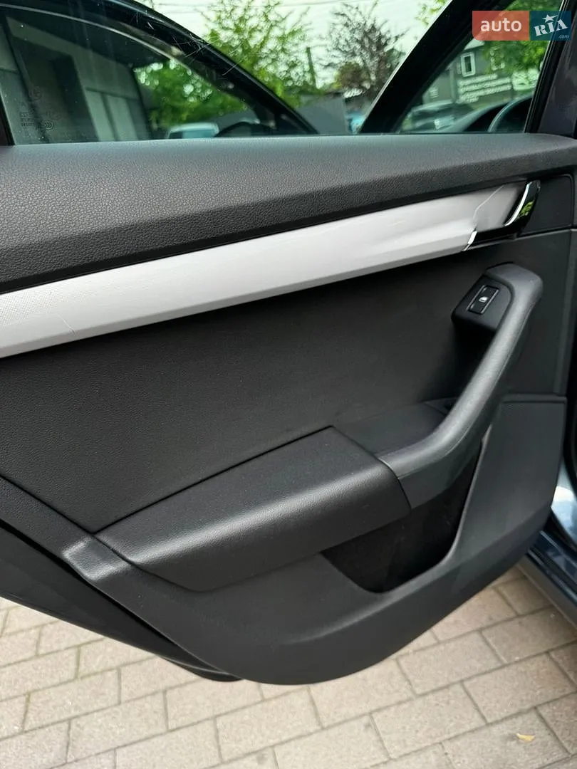 2015 Skoda Octavia - мініатюра 18
