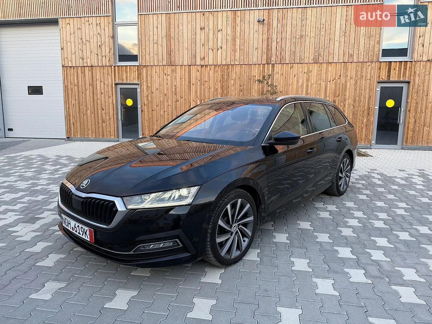 2020 Skoda Octavia - фото 1