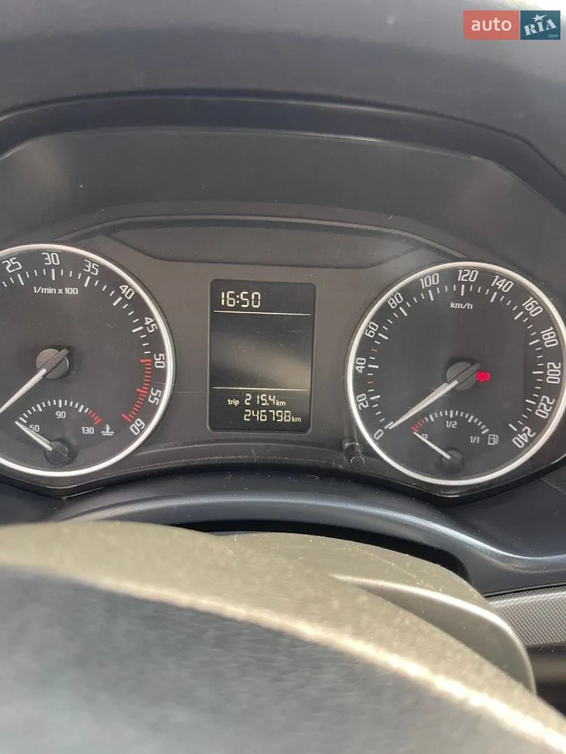 2011 Skoda Octavia - мініатюра 17