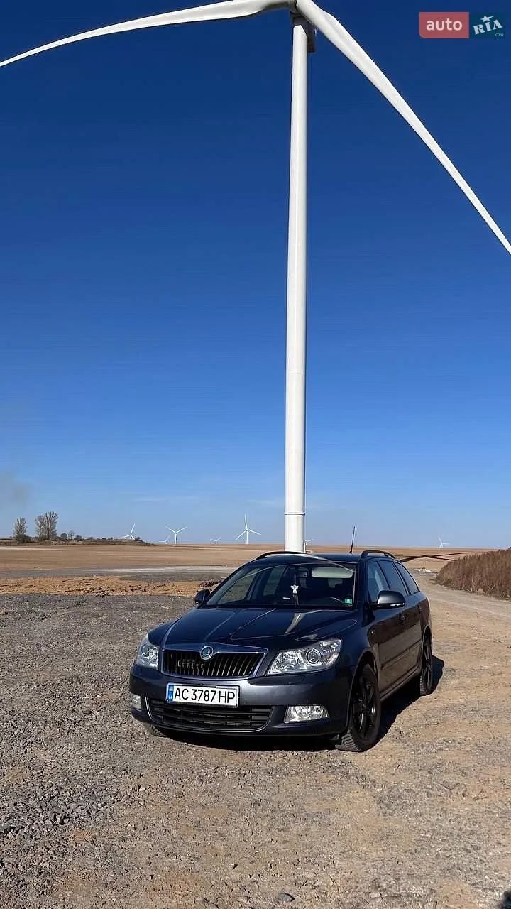 2010 Skoda Octavia - мініатюра 16