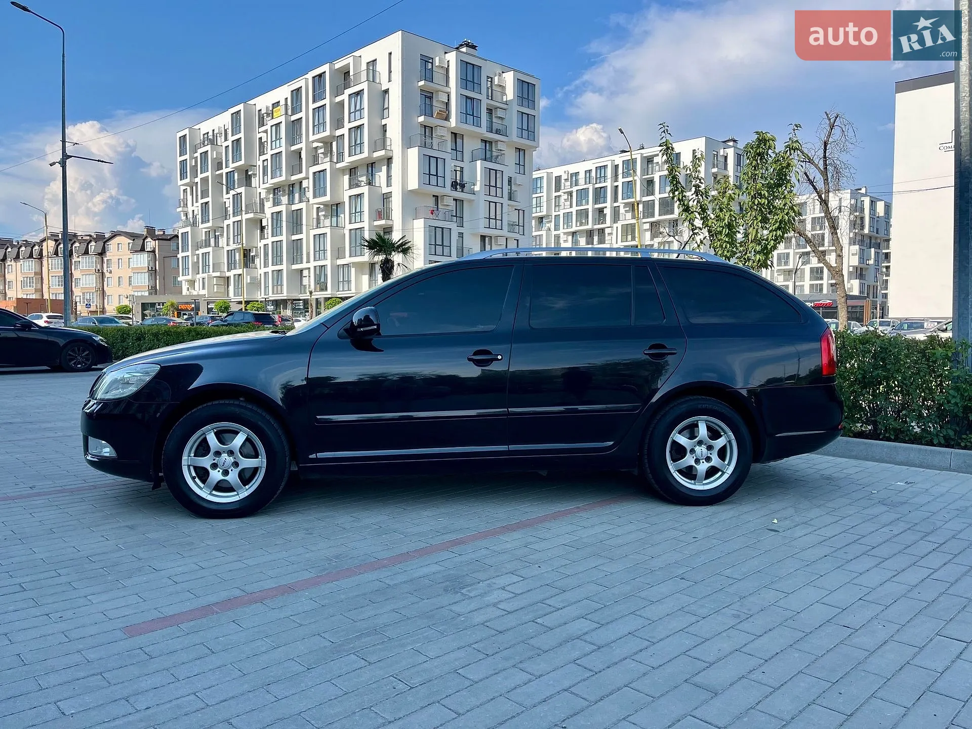 2011 Skoda Octavia - мініатюра 2