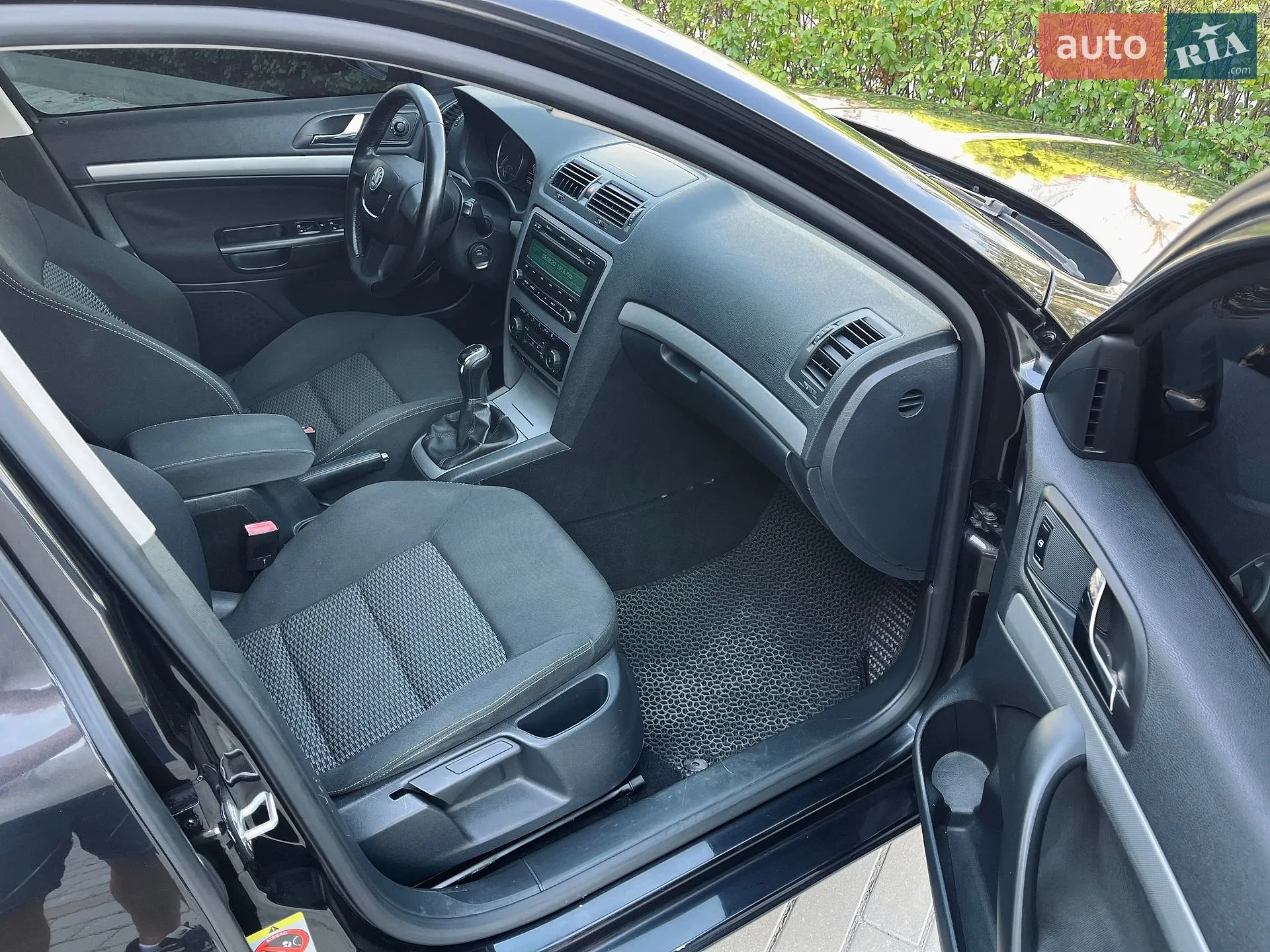 2011 Skoda Octavia - мініатюра 12