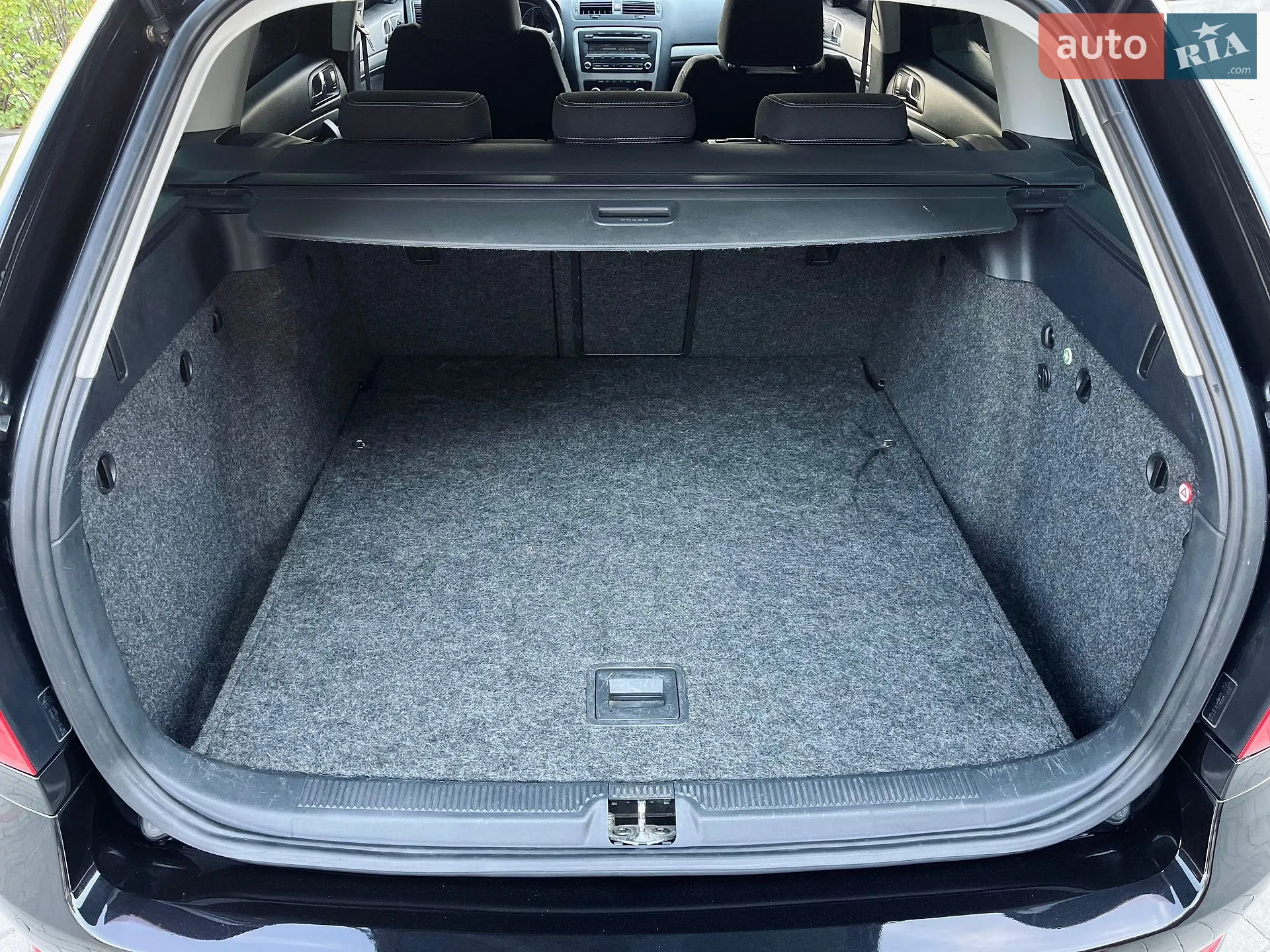 2011 Skoda Octavia - мініатюра 17
