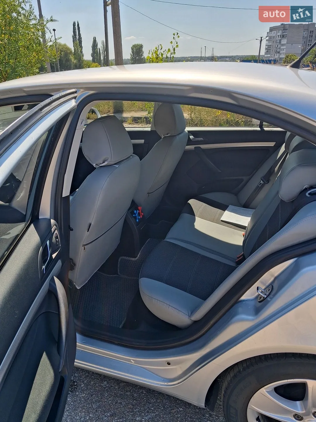 2011 Skoda Octavia - мініатюра 6