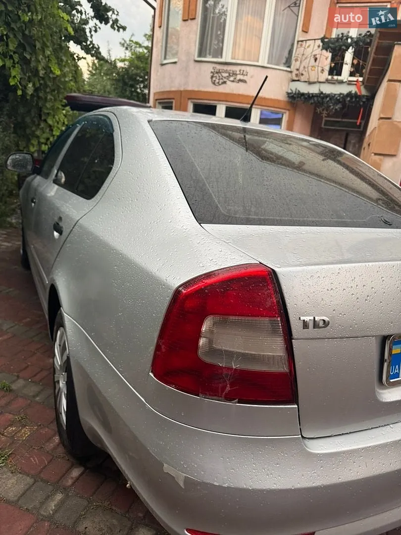 2011 Skoda Octavia - мініатюра 2