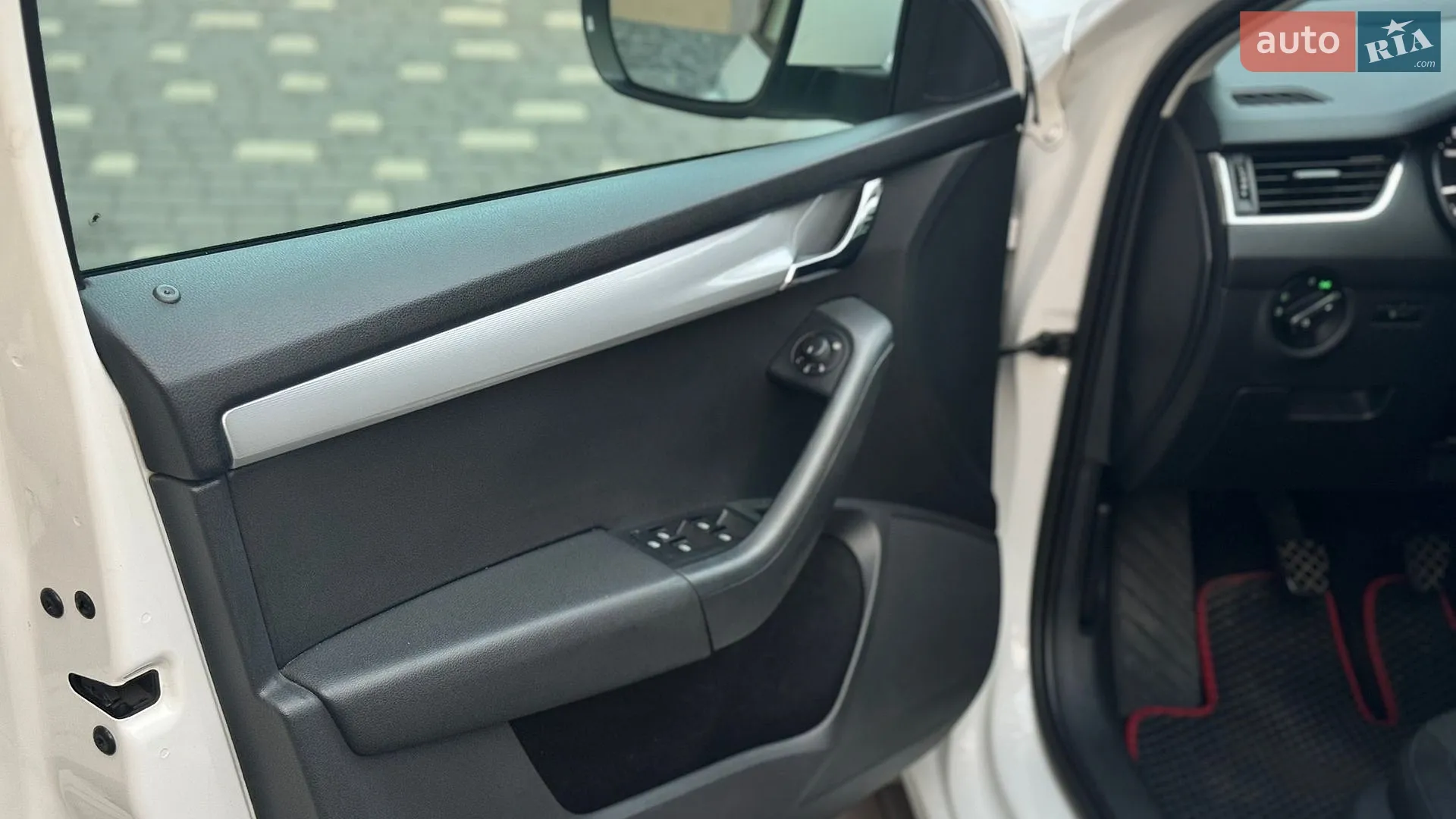 2016 Skoda Octavia - мініатюра 15