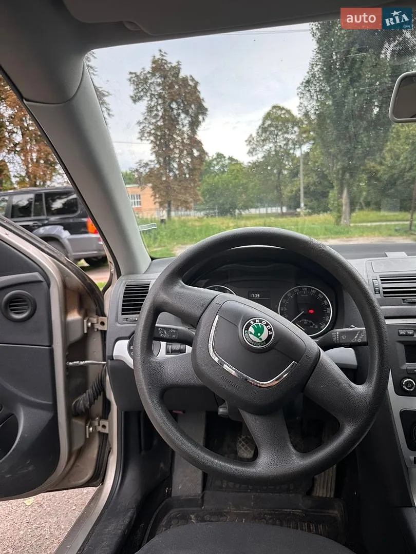 2011 Skoda Octavia - мініатюра 16
