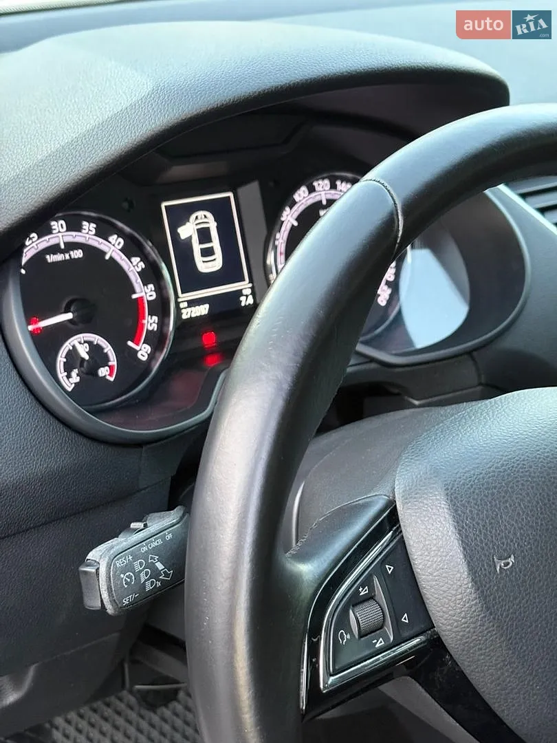 2017 Skoda Octavia - мініатюра 8