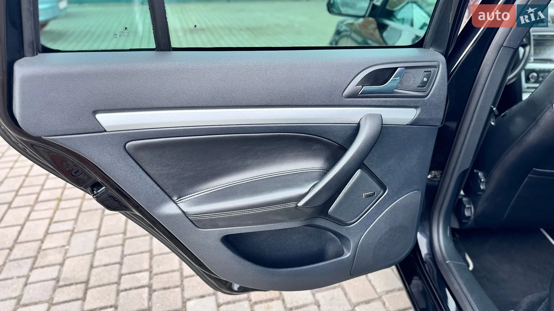 2010 Skoda Octavia - мініатюра 21