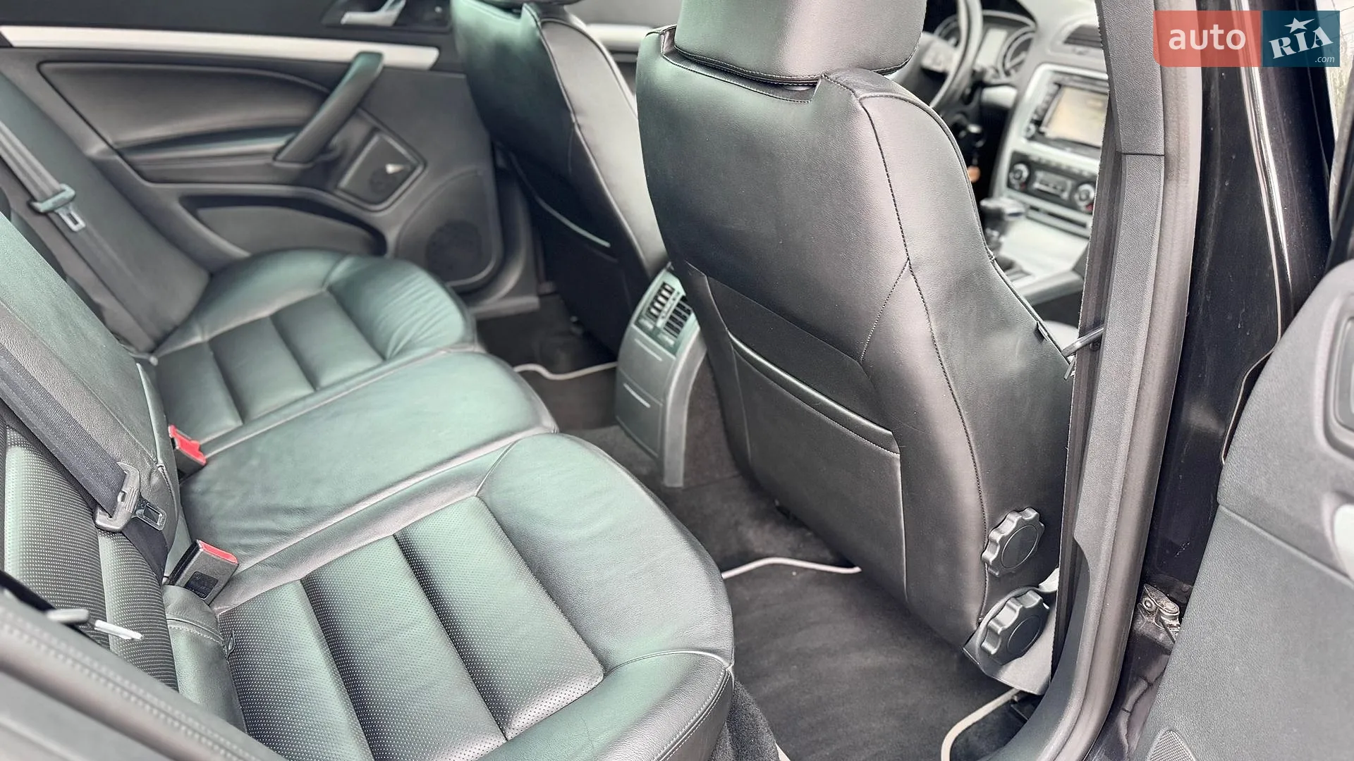 2010 Skoda Octavia - мініатюра 26
