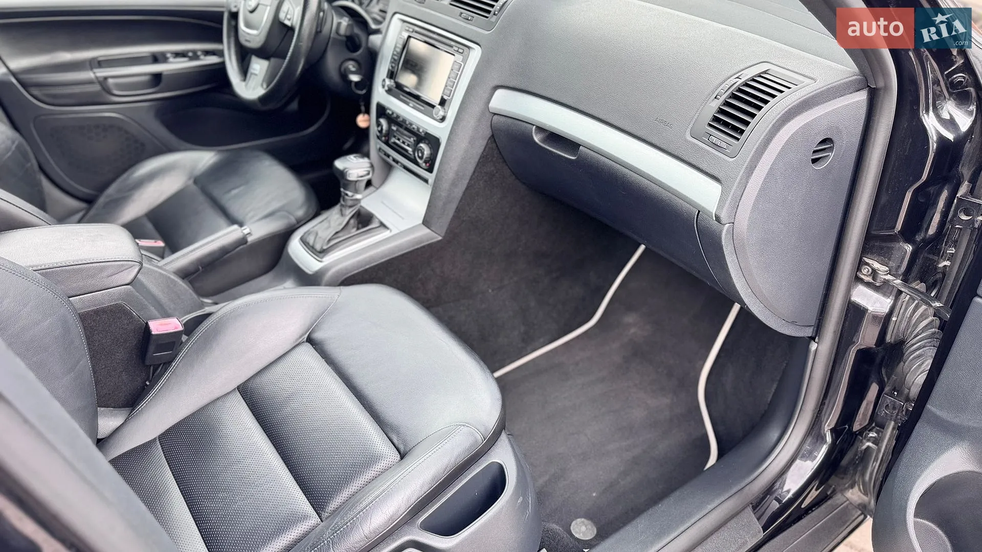 2010 Skoda Octavia - мініатюра 31