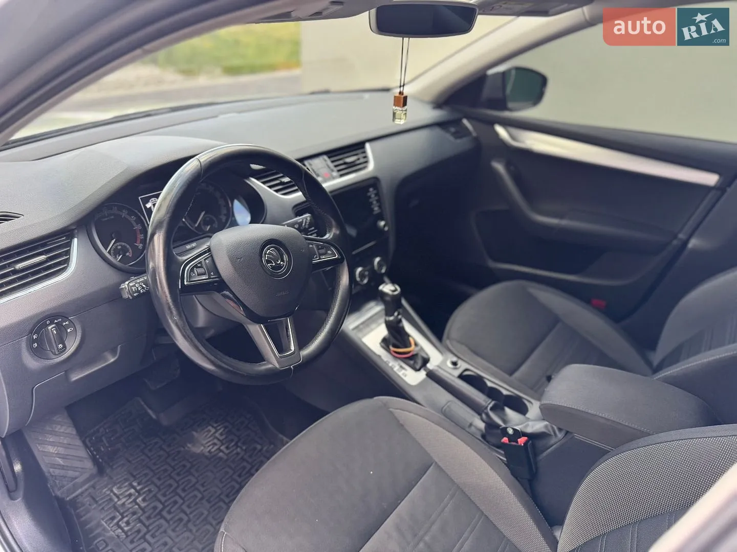 2017 Skoda Octavia - мініатюра 21