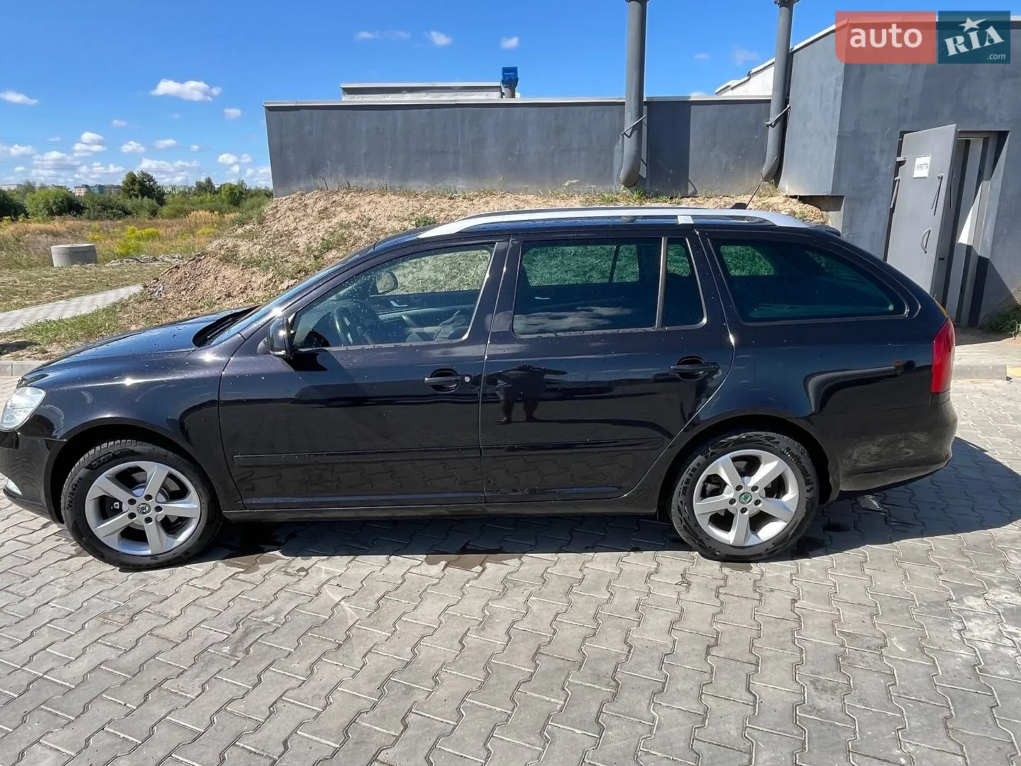 2011 Skoda Octavia - мініатюра 3