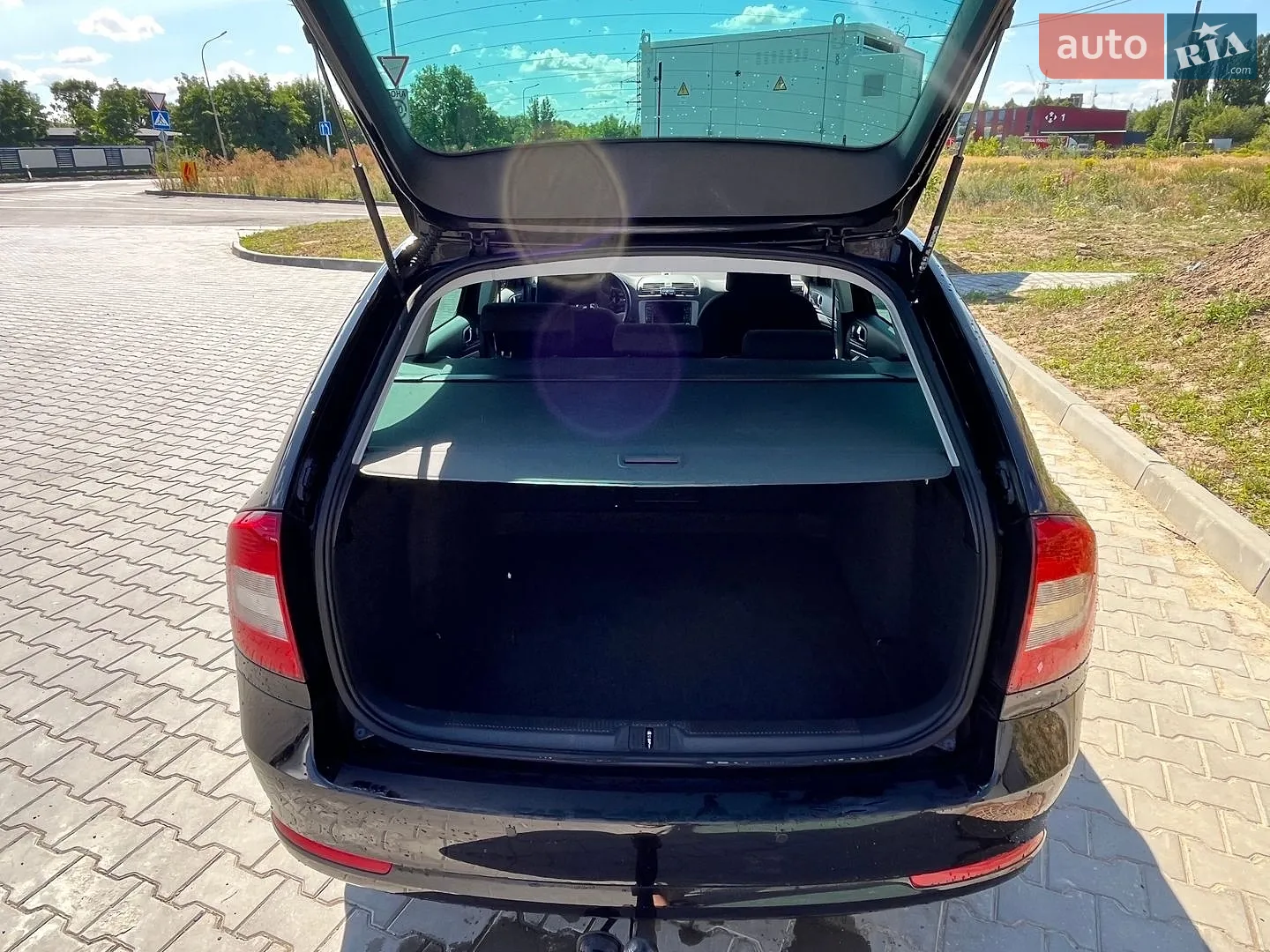 2011 Skoda Octavia - мініатюра 15
