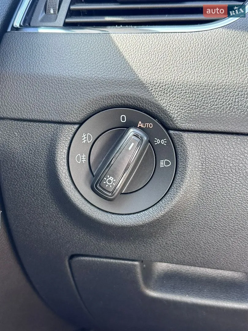2018 Skoda Octavia - мініатюра 16