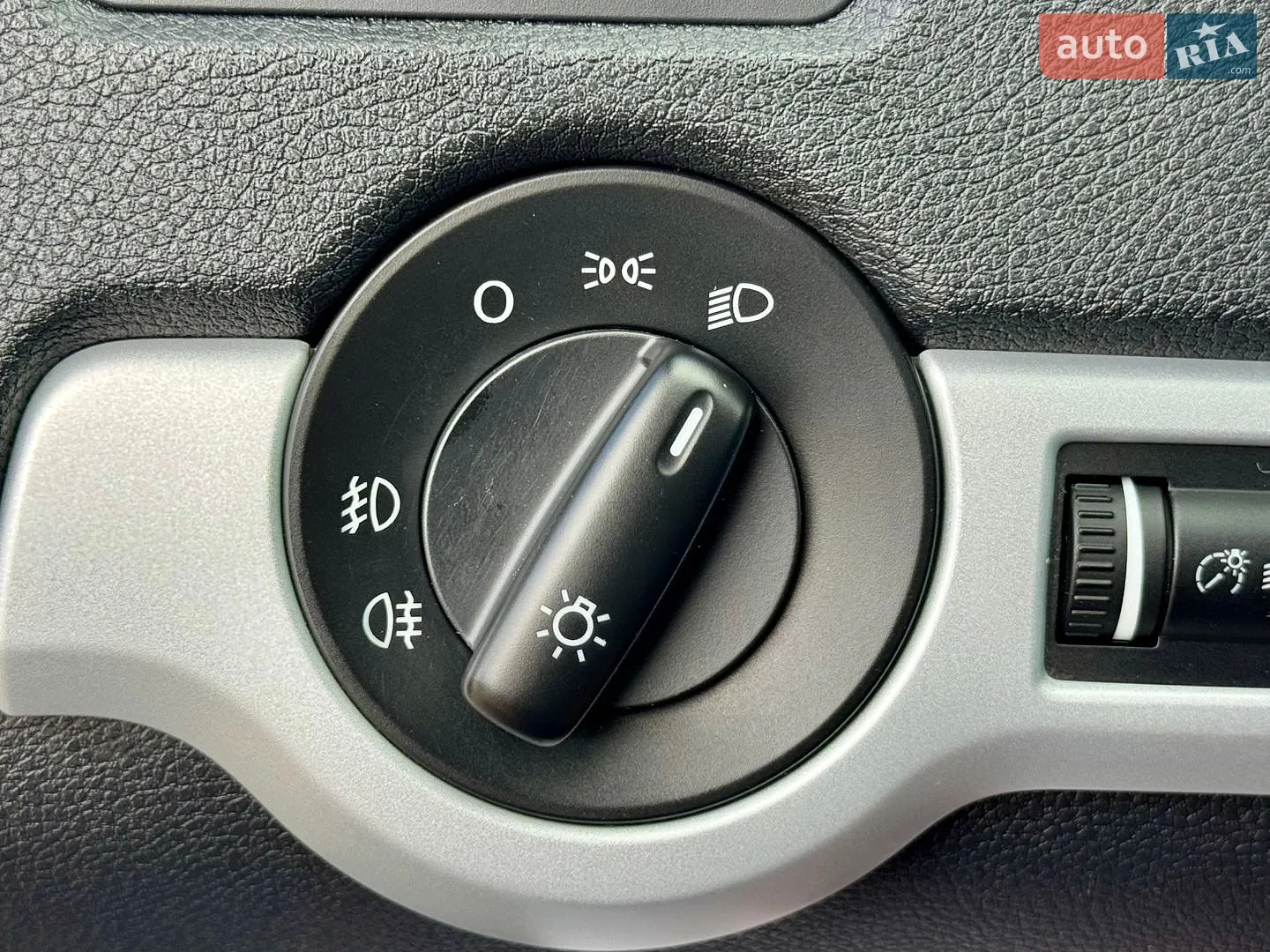 2011 Skoda Octavia - мініатюра 22