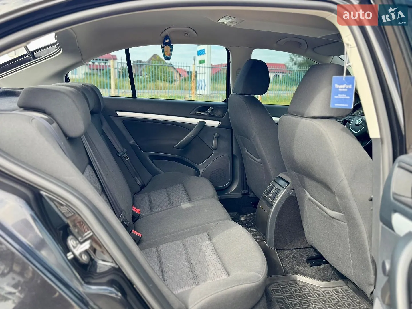 2011 Skoda Octavia - мініатюра 40