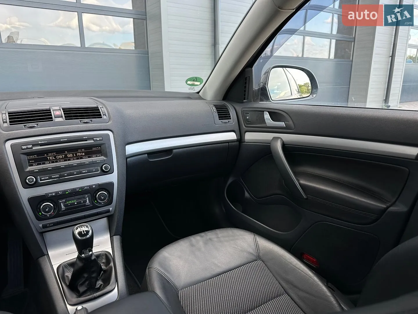 2011 Skoda Octavia - мініатюра 35