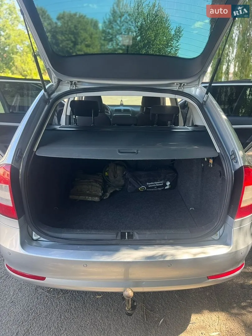 2010 Skoda Octavia - мініатюра 23