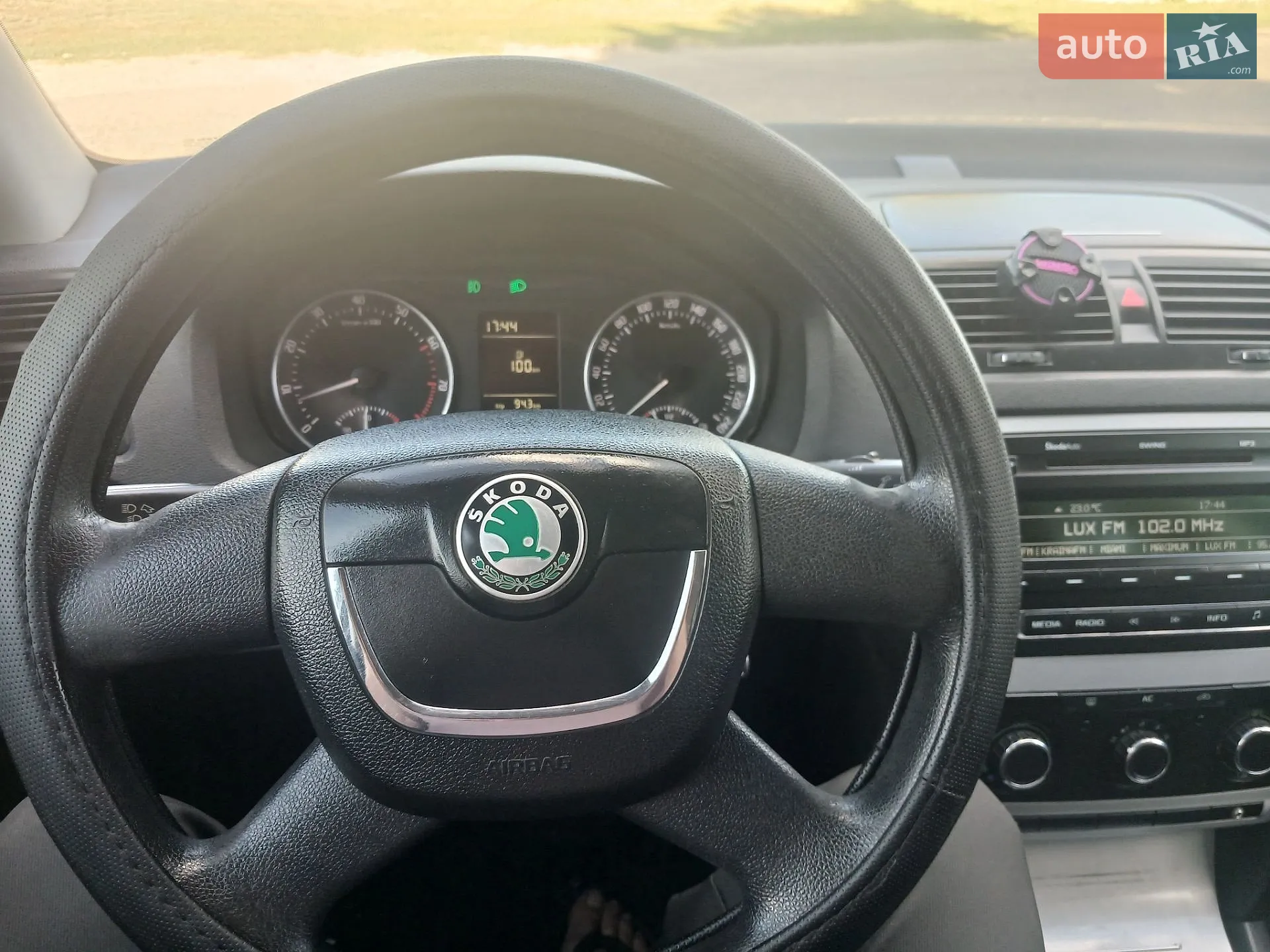 2010 Skoda Octavia - мініатюра 13