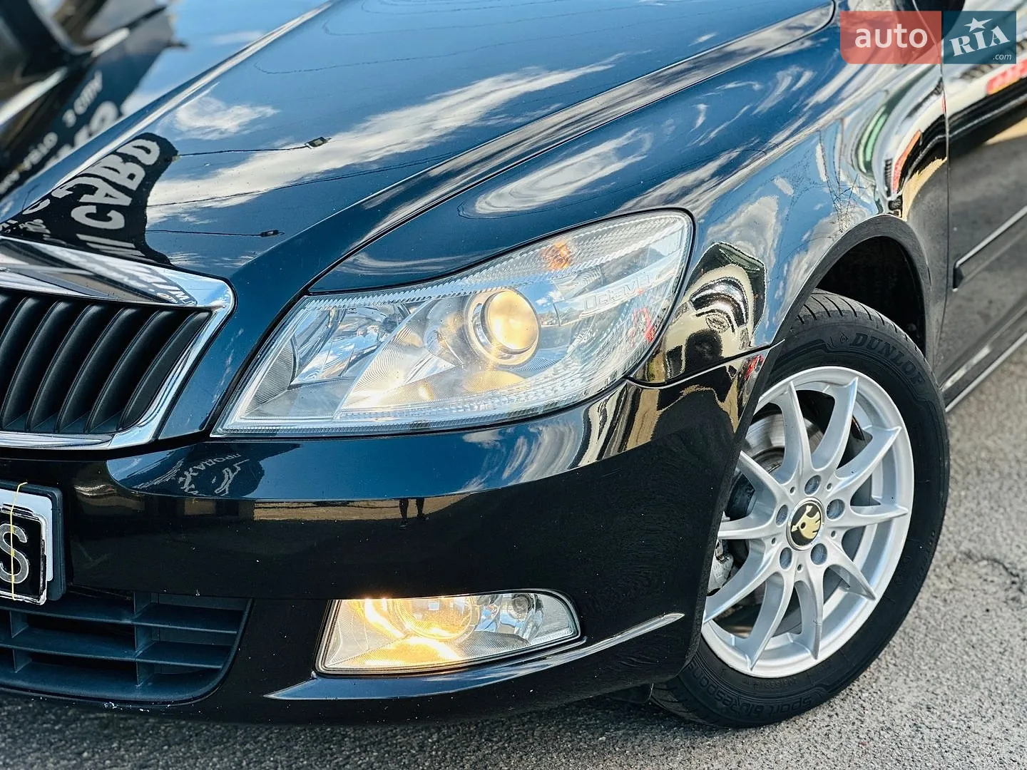 2010 Skoda Octavia - мініатюра 3