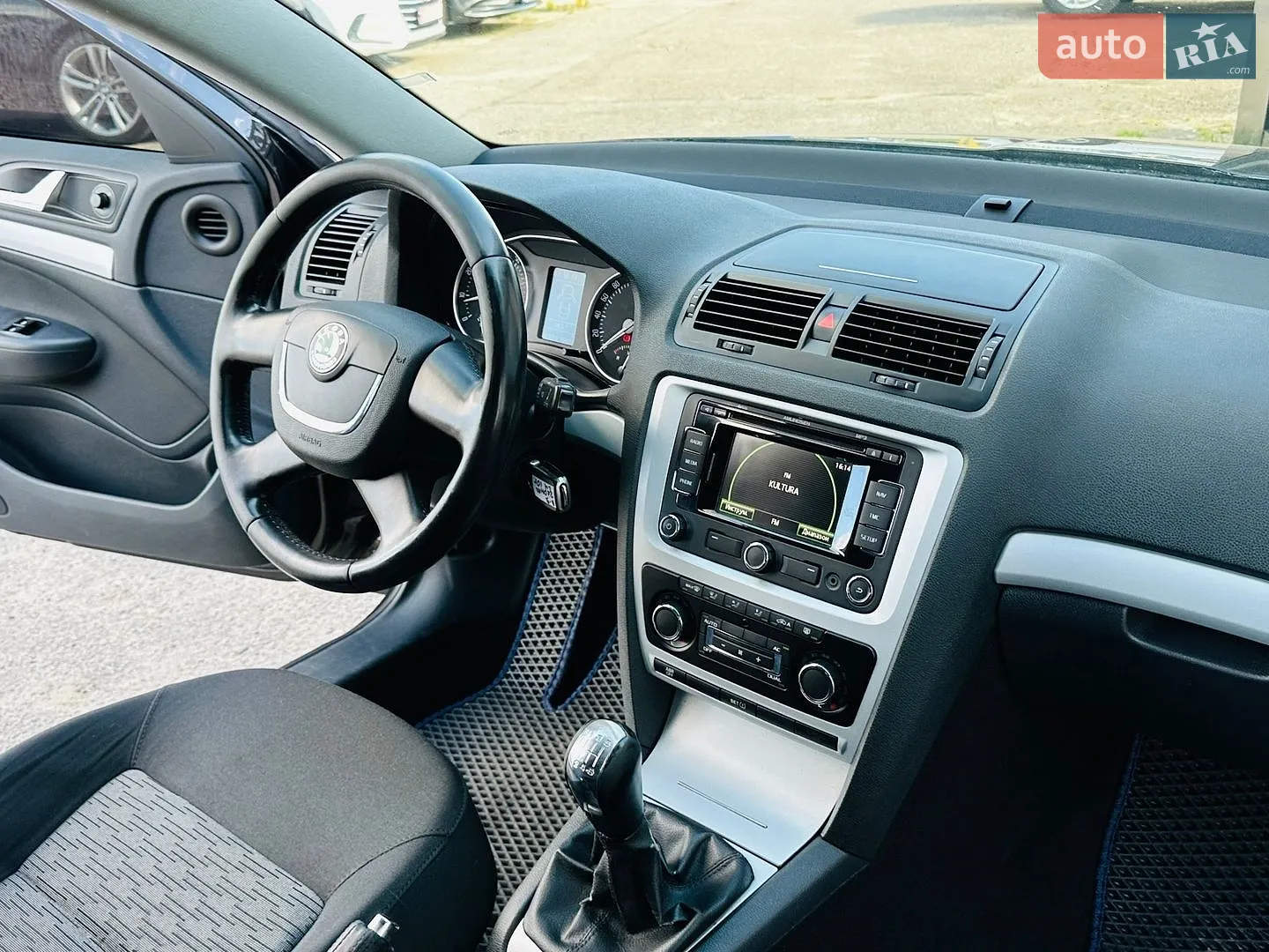 2010 Skoda Octavia - мініатюра 28