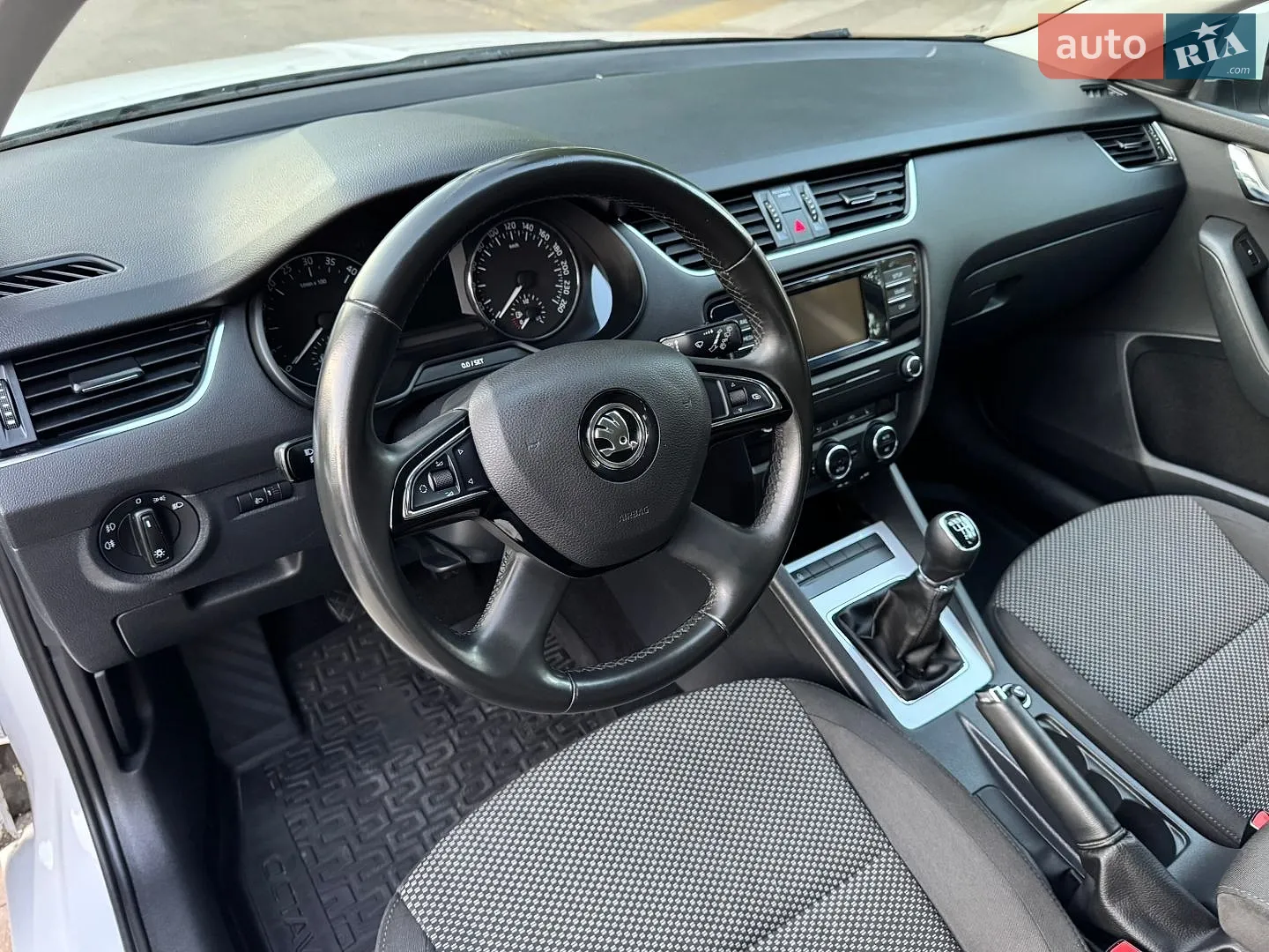 2014 Skoda Octavia - мініатюра 31
