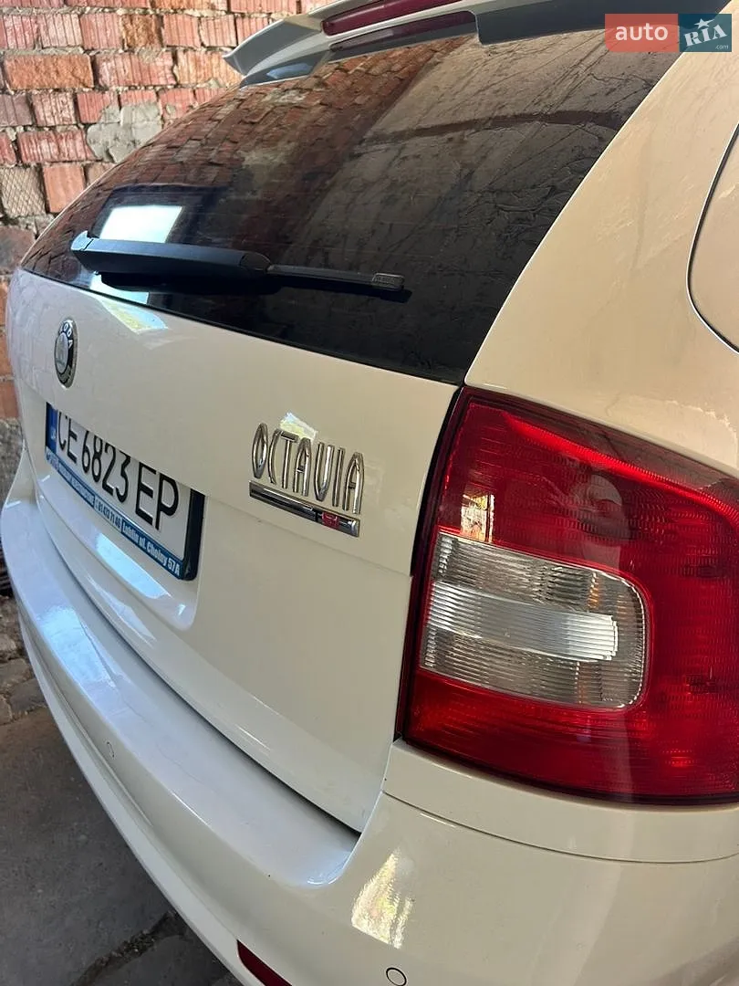2011 Skoda Octavia - мініатюра 11