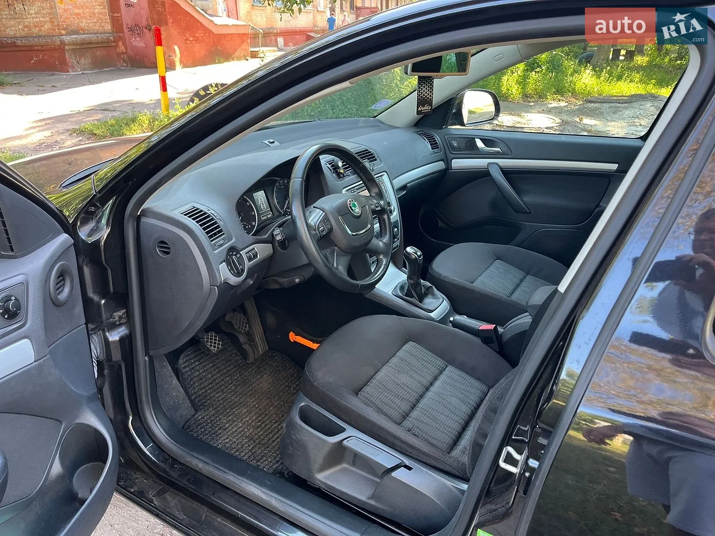 2011 Skoda Octavia - мініатюра 10