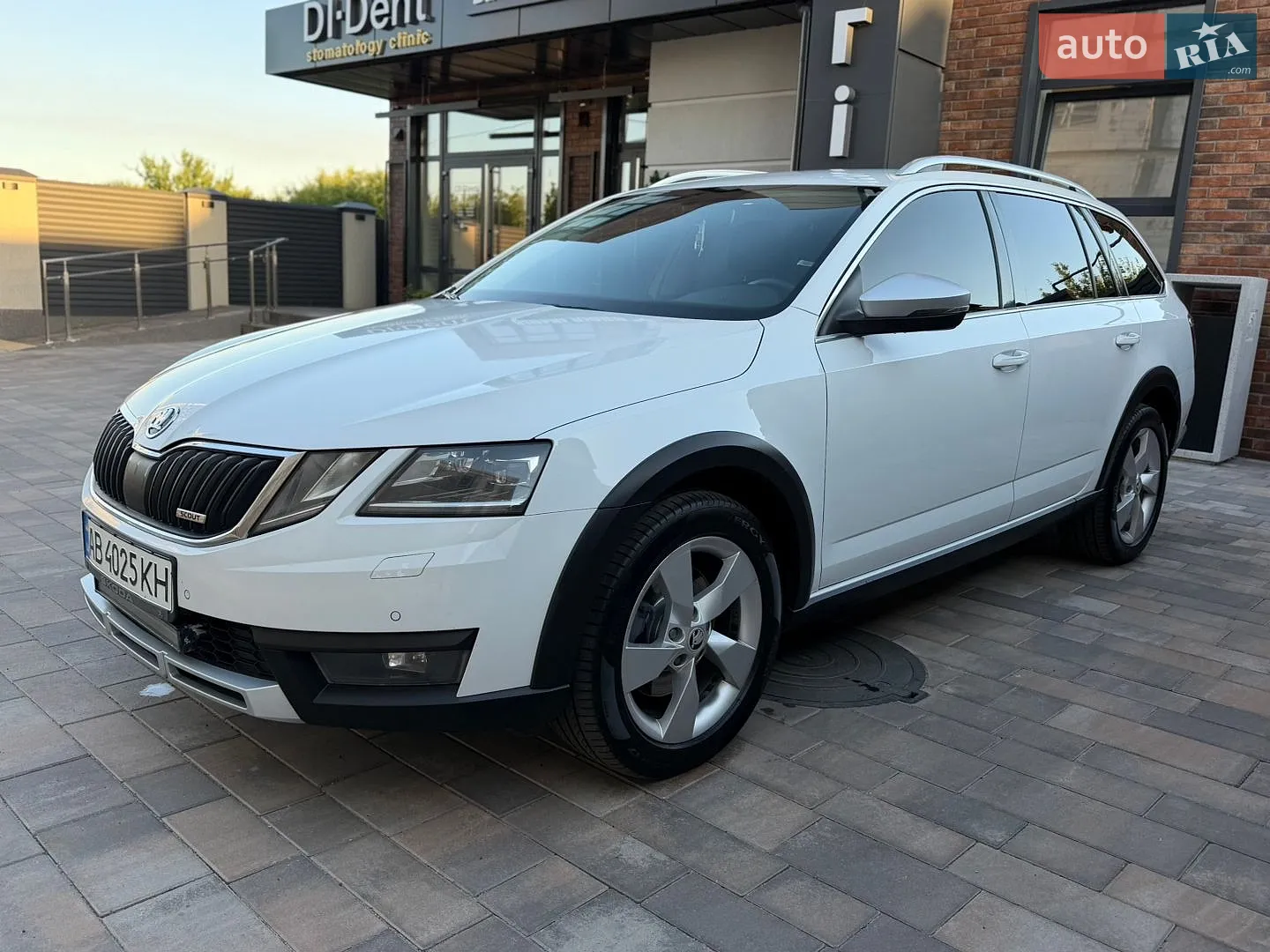 2020 Skoda Octavia - фото 1