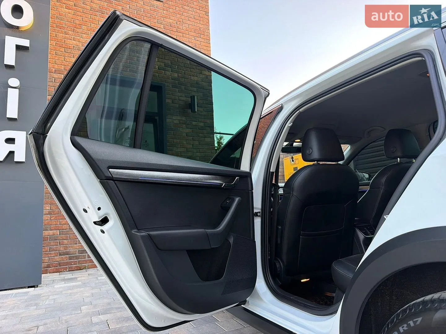2020 Skoda Octavia - мініатюра 32