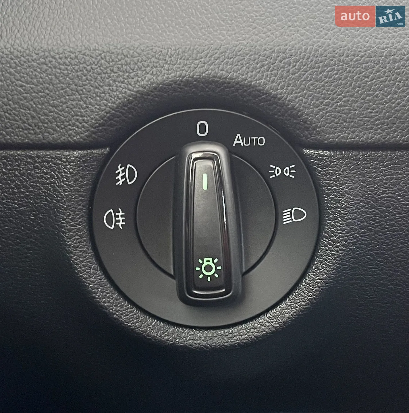2018 Skoda Octavia - мініатюра 13