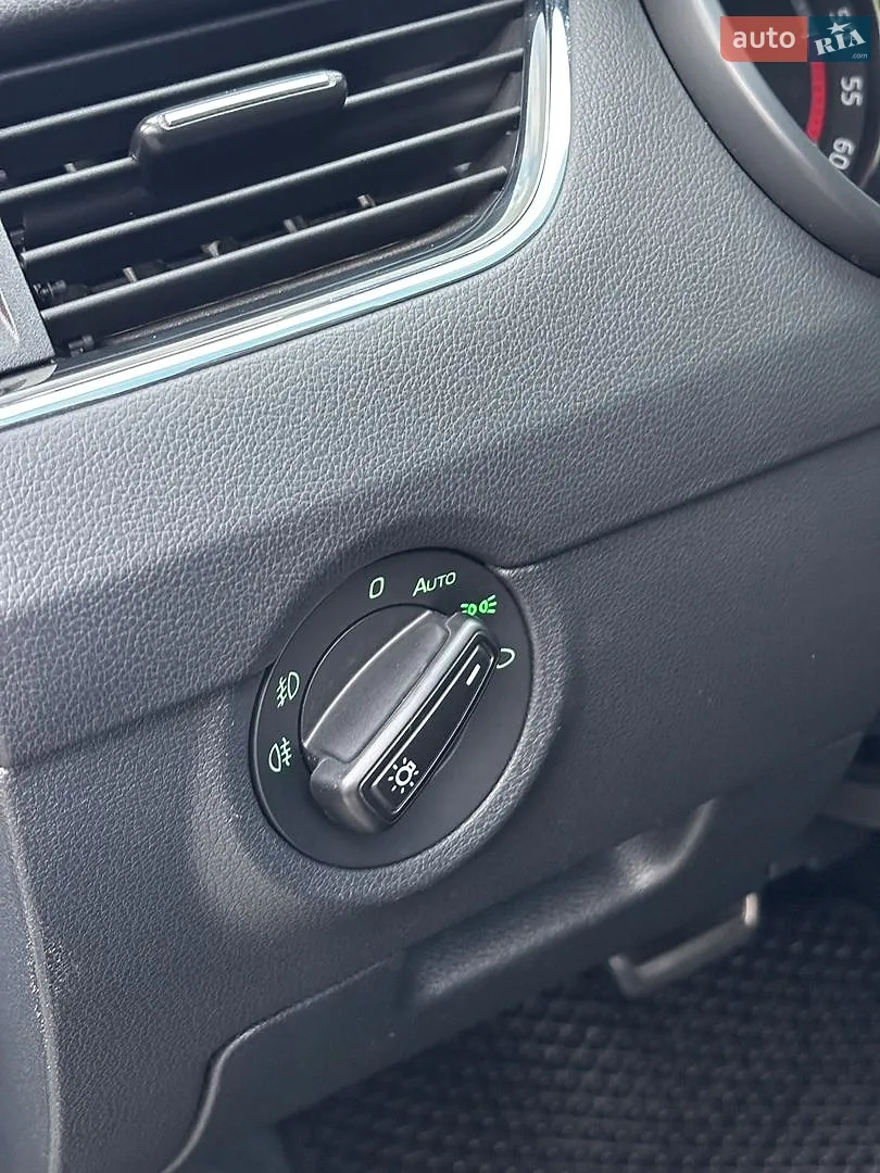 2016 Skoda Octavia - мініатюра 14