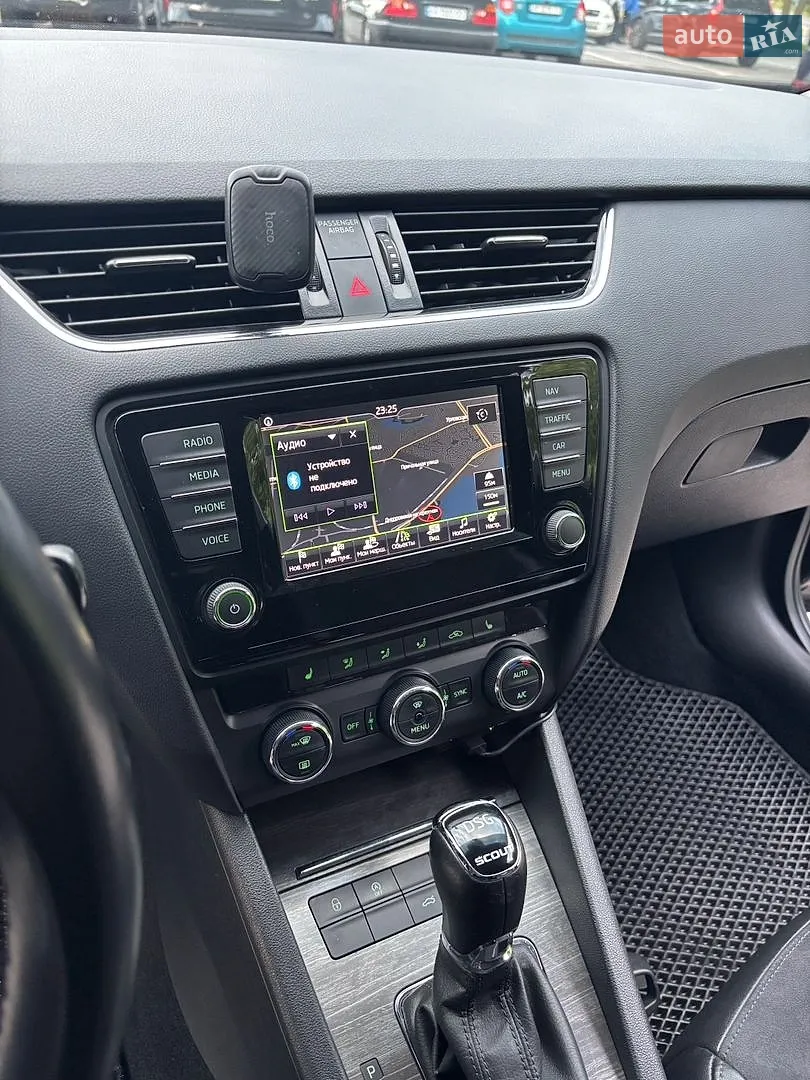 2016 Skoda Octavia - мініатюра 16