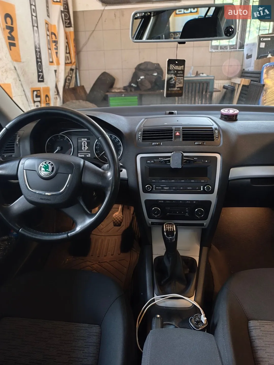 2010 Skoda Octavia - мініатюра 7