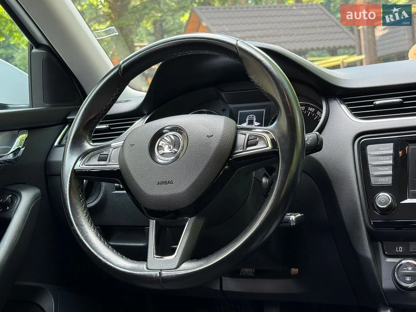 2016 Skoda Octavia - мініатюра 148